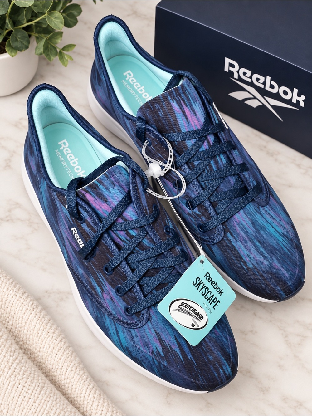 Reebok Women’s Navy and Teal Patterned Skyscape Sneakers